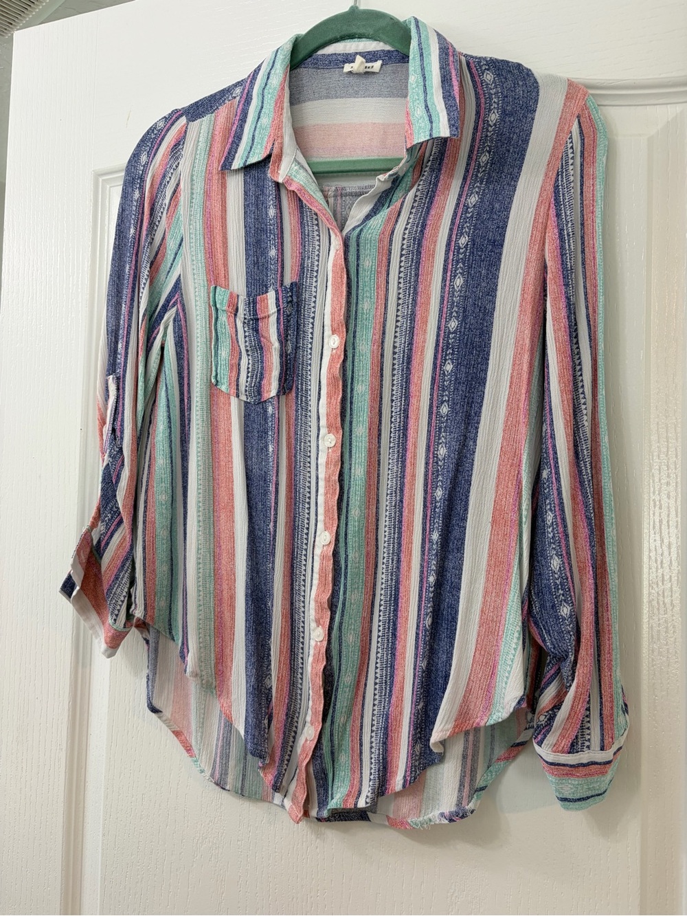 En Creme Multicolor Striped Button-Down Shirt